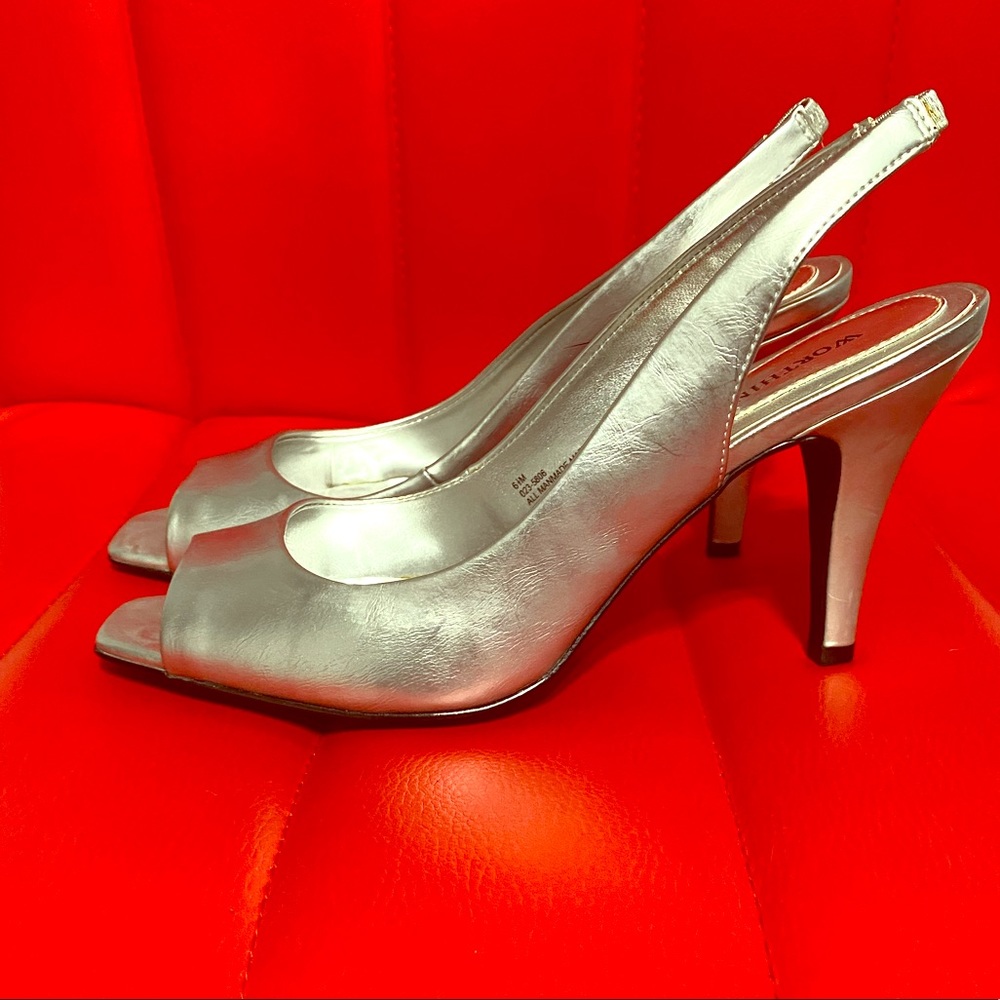 Sliver slingbacks